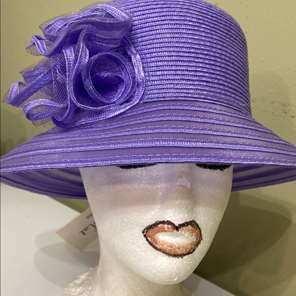 Really Cute Hat by Swan